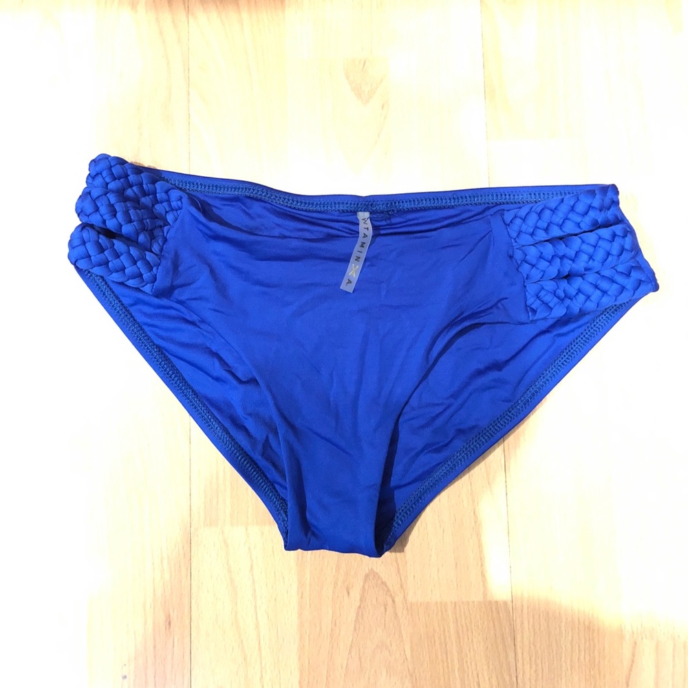 COPY - Vitamin A bikini size medium